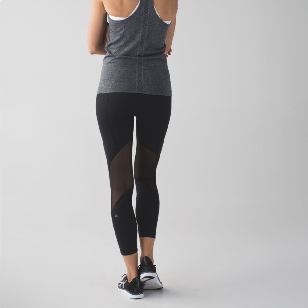 Lululemon All Meshed Up 7/8 Tight - size 2 black mesh